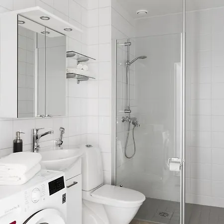 Huoneisto Sleepwell Itaekeskus, Close To Metro *